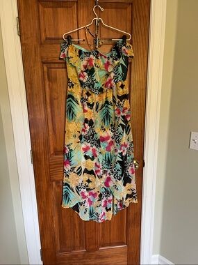 Floral Print women’s Dress .
